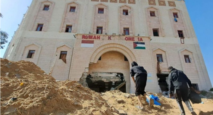 Israel Bunuh Direktur Rumah Sakit Indonesia dan Keluarganya di Gaza